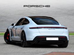 PORSCHE Taycan Photo 2