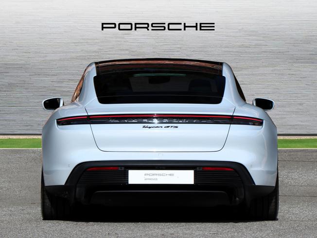 PORSCHE Taycan Photo 8