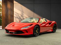 FERRARI F8 Photo 2
