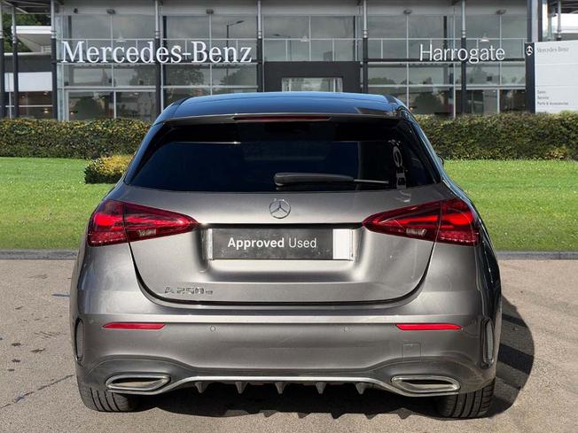 MERCEDES-BENZ A Class Photo 10