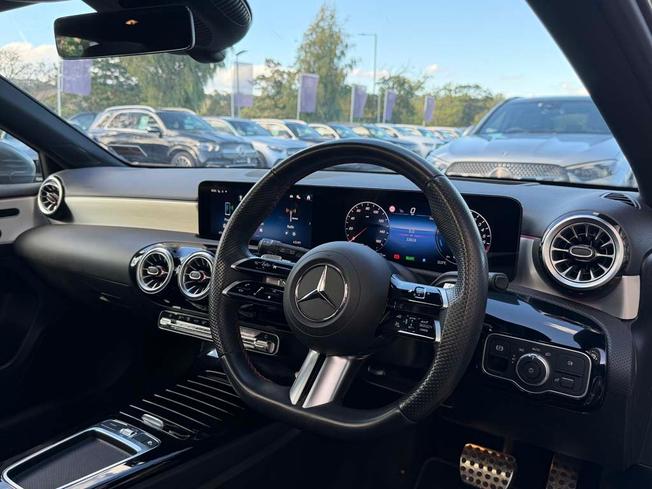 MERCEDES-BENZ A Class Photo 37