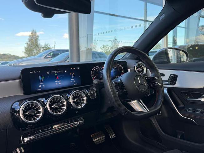 MERCEDES-BENZ A Class Photo 41