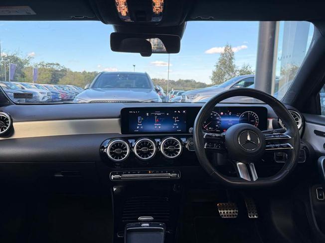MERCEDES-BENZ A Class Photo 5