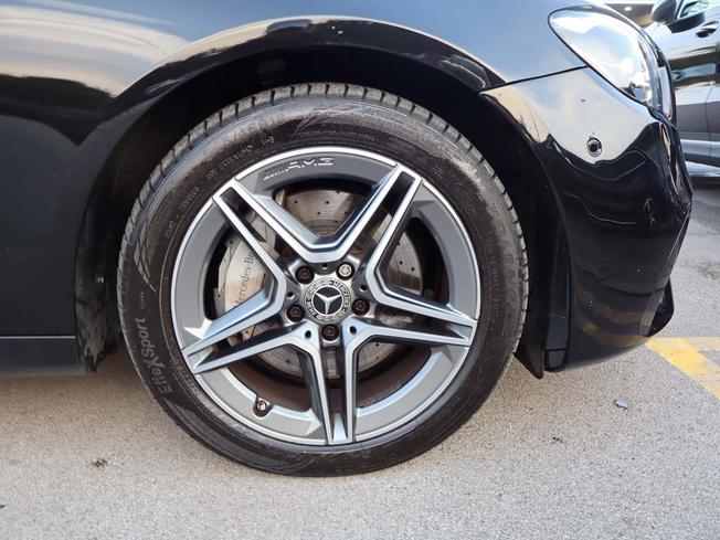 MERCEDES-BENZ E Class Photo 13