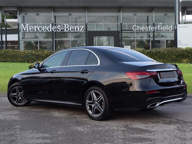 MERCEDES-BENZ E Class Photo 2