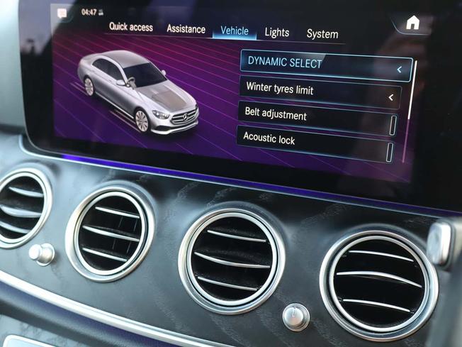 MERCEDES-BENZ E Class Photo 39