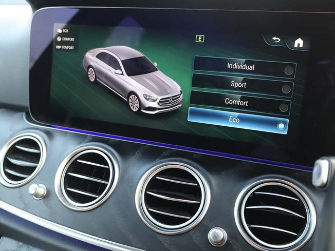MERCEDES-BENZ E Class Photo 42