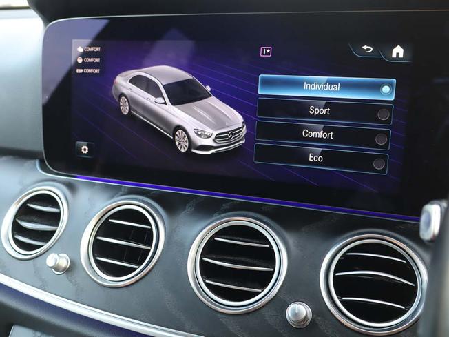 MERCEDES-BENZ E Class Photo 45