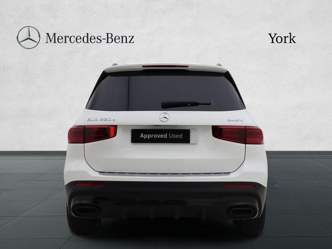 Mercedes-Benz GLB Photo 11