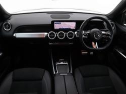 Mercedes-Benz GLB Photo 5