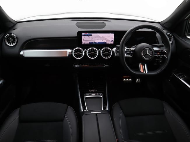 Mercedes-Benz GLB Photo 5