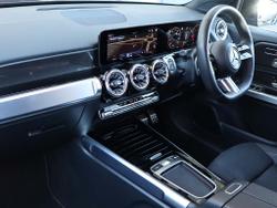 MERCEDES-BENZ GLB Photo 3