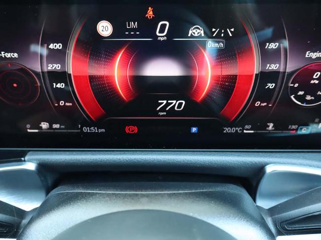 MERCEDES-BENZ GLB Photo 36