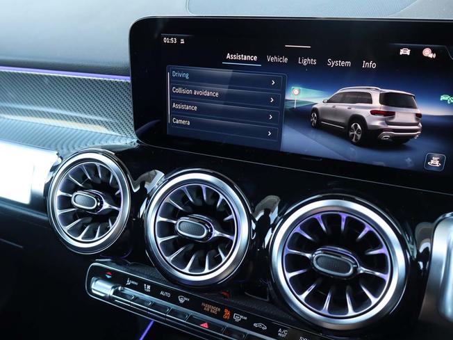 MERCEDES-BENZ GLB Photo 50