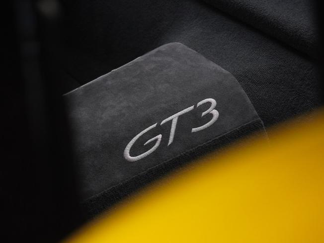 PORSCHE 911 Photo 35