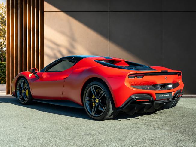 FERRARI 296 Photo 10