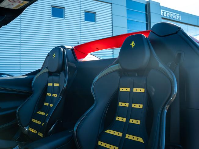FERRARI 296 Photo 27