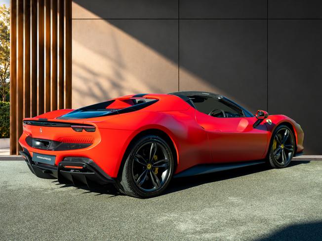 FERRARI 296 Photo 3