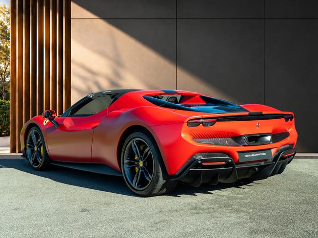 FERRARI 296 Photo 4