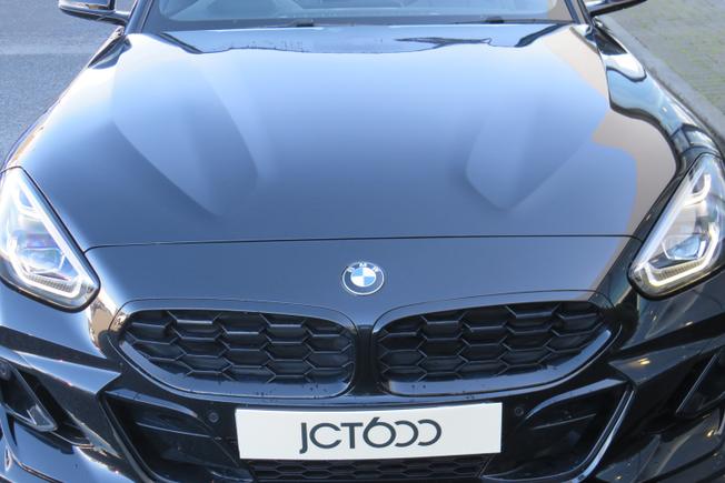 BMW Z4 Photo 9