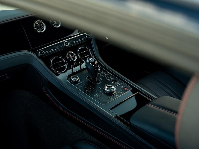 BENTLEY Continental GT Photo 22