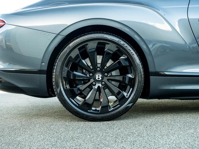 BENTLEY Continental GT Photo 4