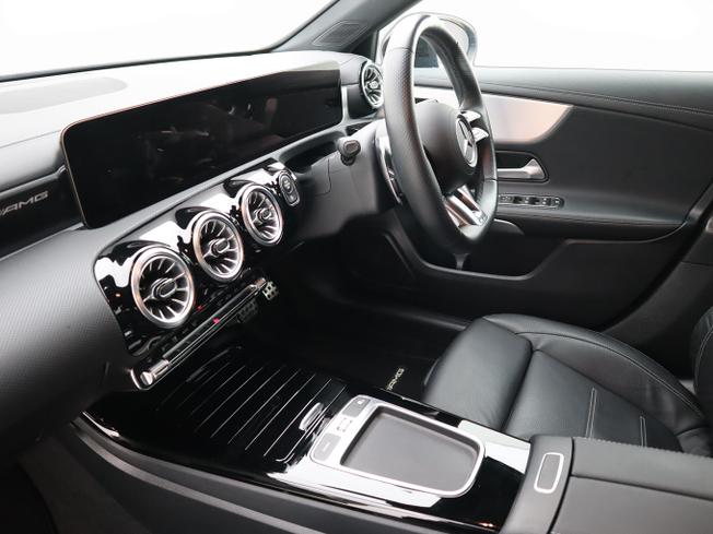MERCEDES-BENZ A Class Photo 19