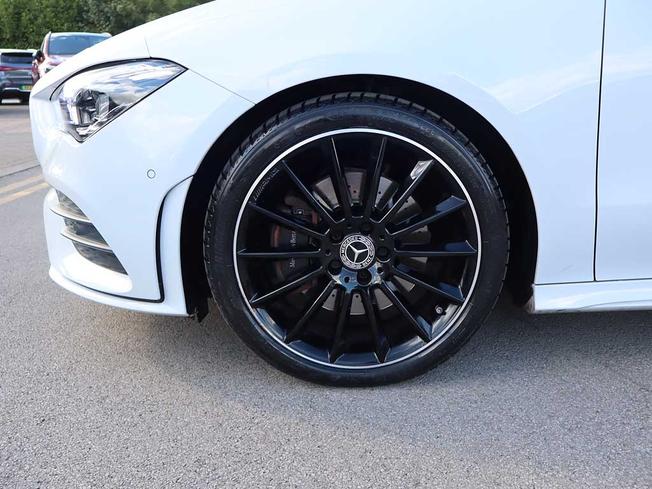 MERCEDES-BENZ CLA Class Photo 14