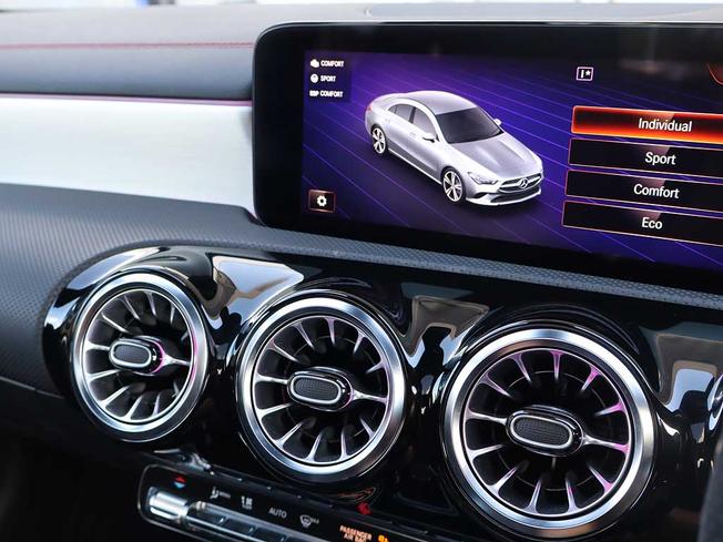 MERCEDES-BENZ CLA Class Photo 47
