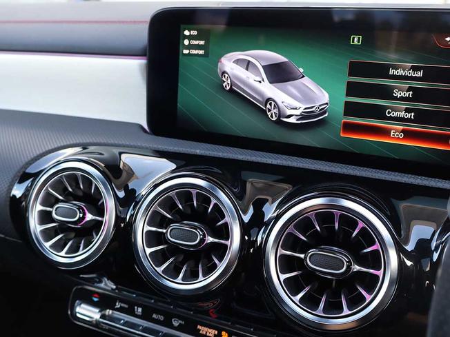MERCEDES-BENZ CLA Class Photo 50