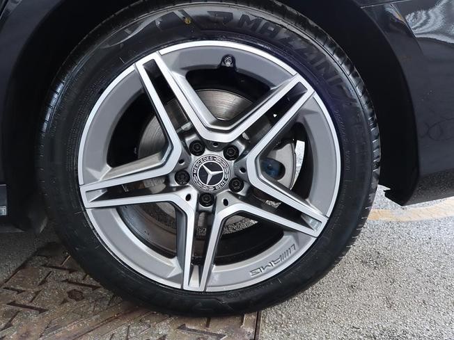 MERCEDES-BENZ E Class Photo 15