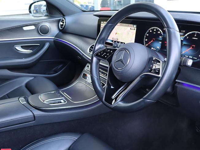 MERCEDES-BENZ E Class Photo 16