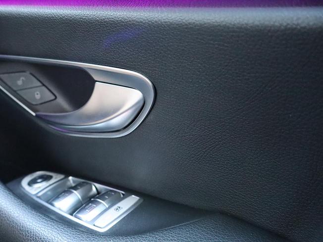 MERCEDES-BENZ E Class Photo 29