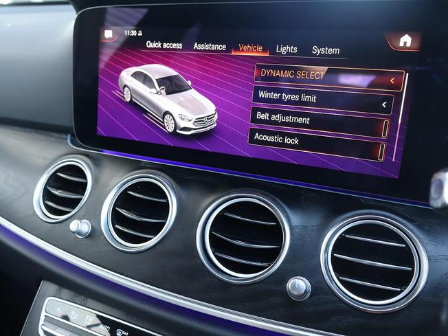 MERCEDES-BENZ E Class Photo 42
