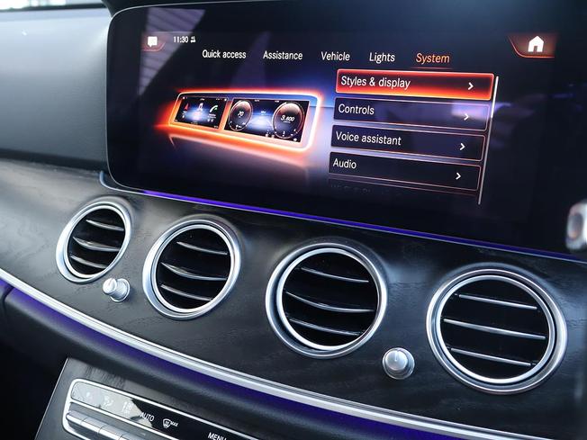 MERCEDES-BENZ E Class Photo 43