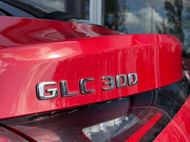 MERCEDES-BENZ Glc Photo 22