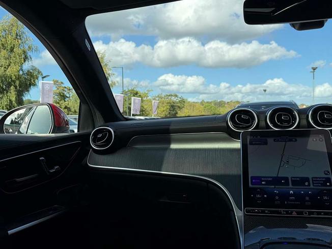 MERCEDES-BENZ Glc Photo 44