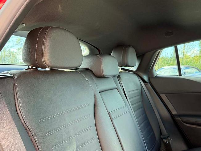 MERCEDES-BENZ Glc Photo 8