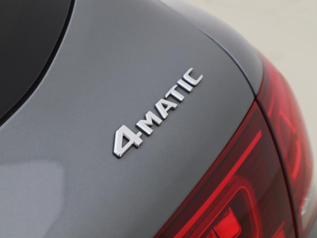 MERCEDES-BENZ Glc Photo 25