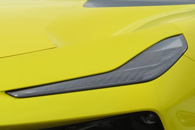 LOTUS Eletre Photo 12