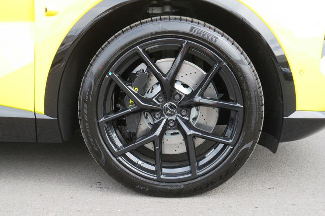 LOTUS Eletre Photo 15