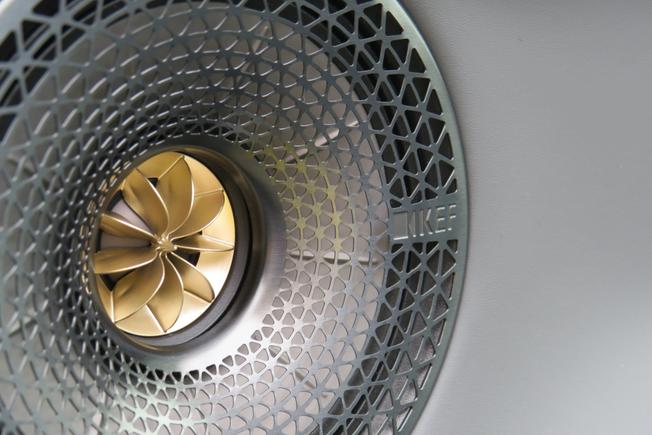 LOTUS Eletre Photo 16