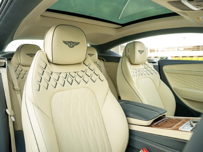 BENTLEY Continental Photo 12