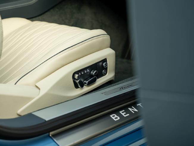 BENTLEY Continental Photo 28