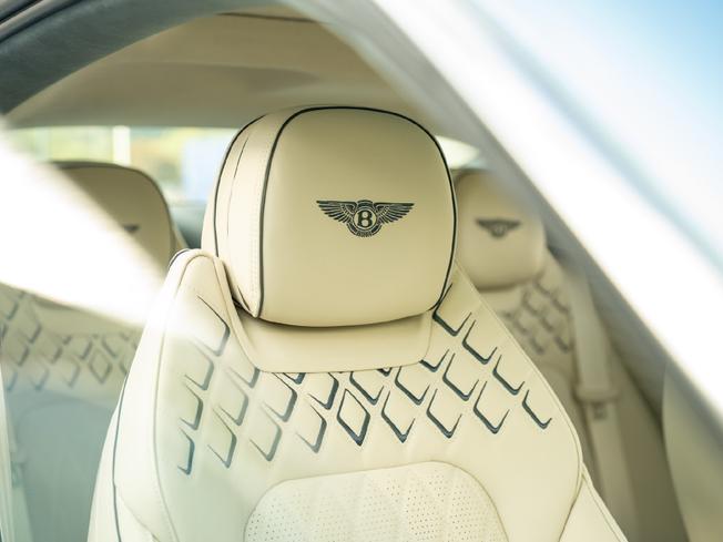 BENTLEY Continental Photo 29