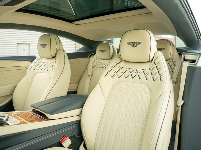 BENTLEY Continental Photo 34
