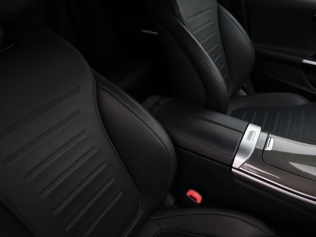 MERCEDES-BENZ C Class Photo 13
