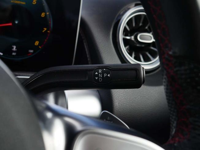 MERCEDES-BENZ GLB Photo 14