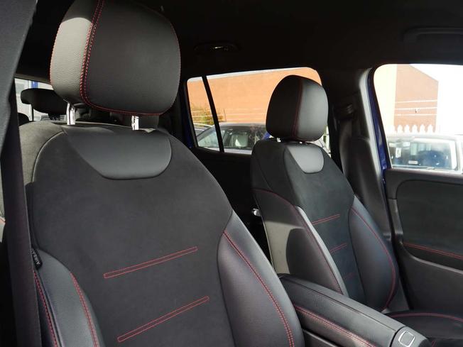 MERCEDES-BENZ GLB Photo 34