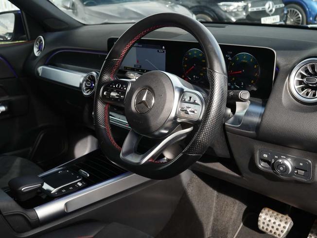 MERCEDES-BENZ GLB Photo 35